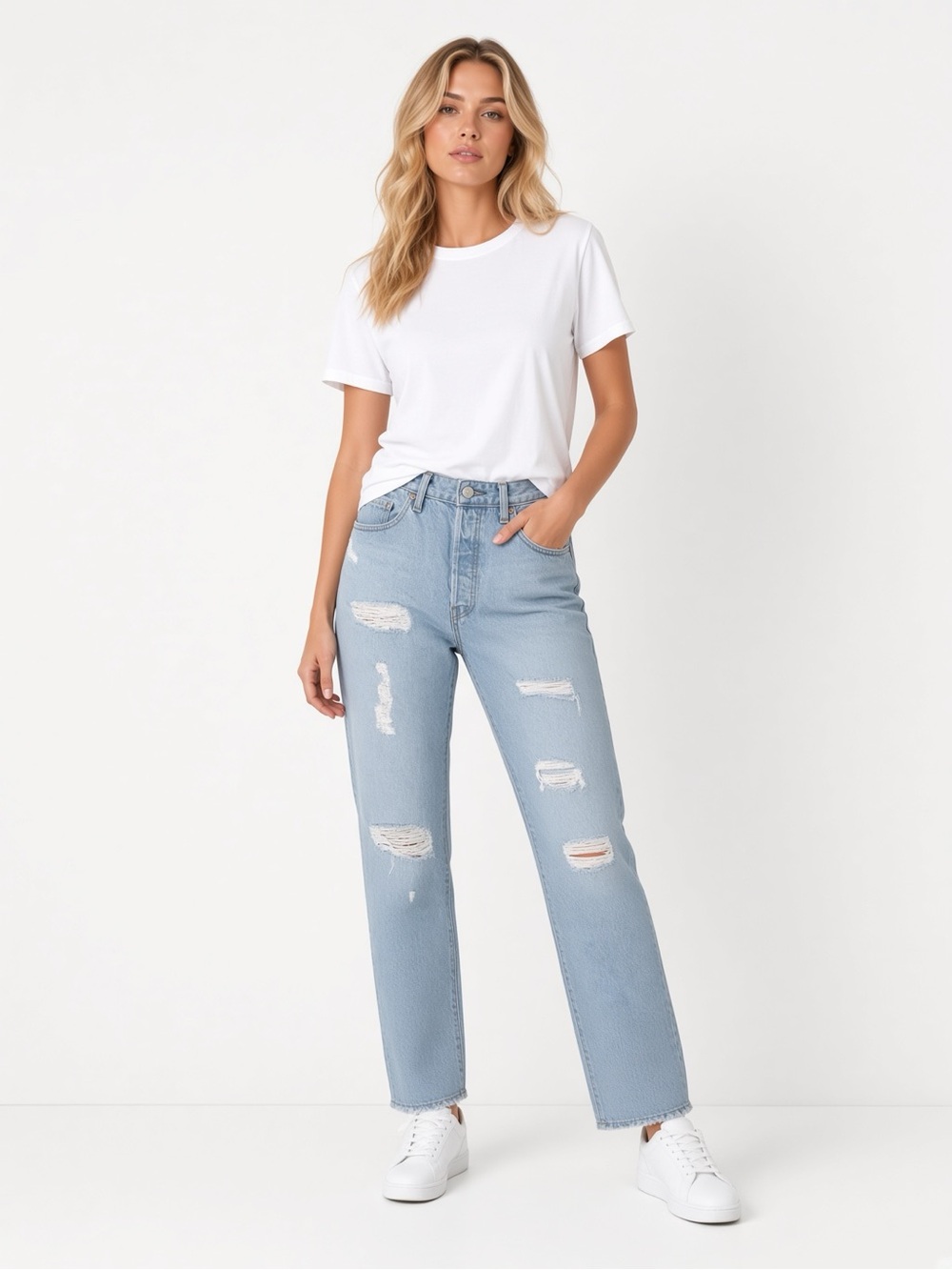Levi’s 501 Original Cropped Light Wash Ripped Highwaisted Jeans | W29 L26